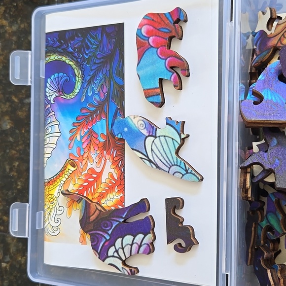 Size A3 Wooden Puzzle of a Seahorse - Picture 3 of 3
